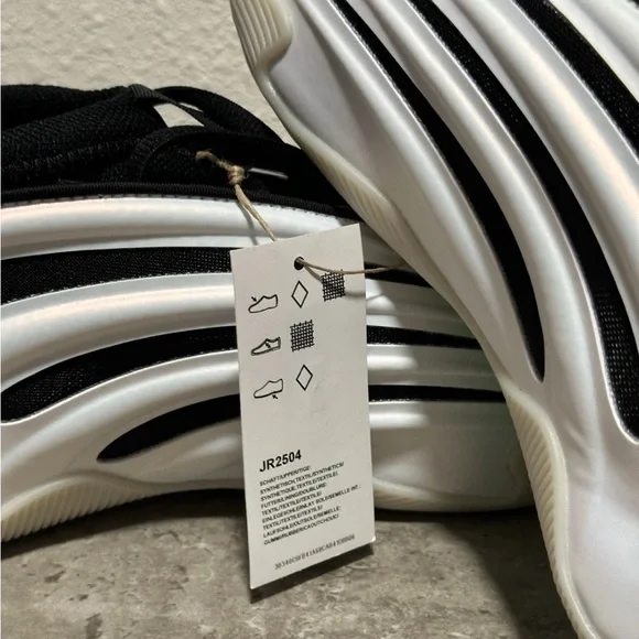 adidas Men’s Size 7 HARDEN VOLUME 9 Basketball Shoes White/Black JR2504 NEW - Picture 8 of 8